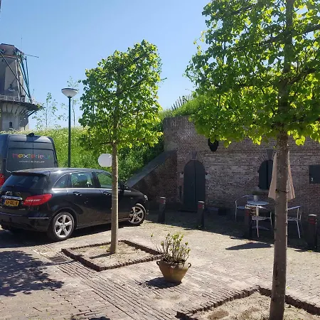 Kazemat Zus Appartement *