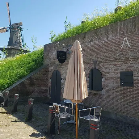 公寓 Kazemat Zus 沃德里赫姆